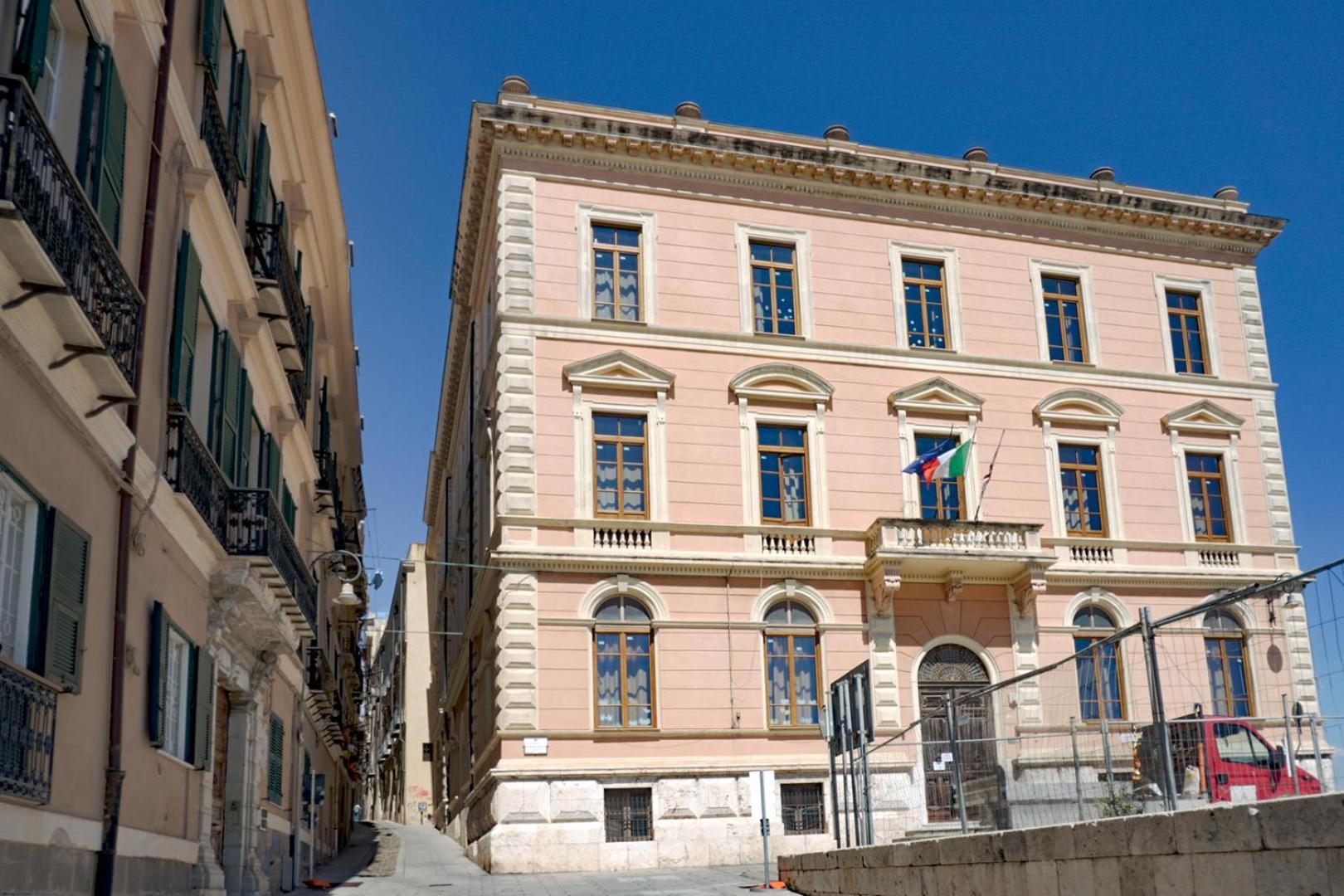 Casa Storica Di Charme Con Vista Mare Nel Cuore Di Cagliari Ngoại thất bức ảnh