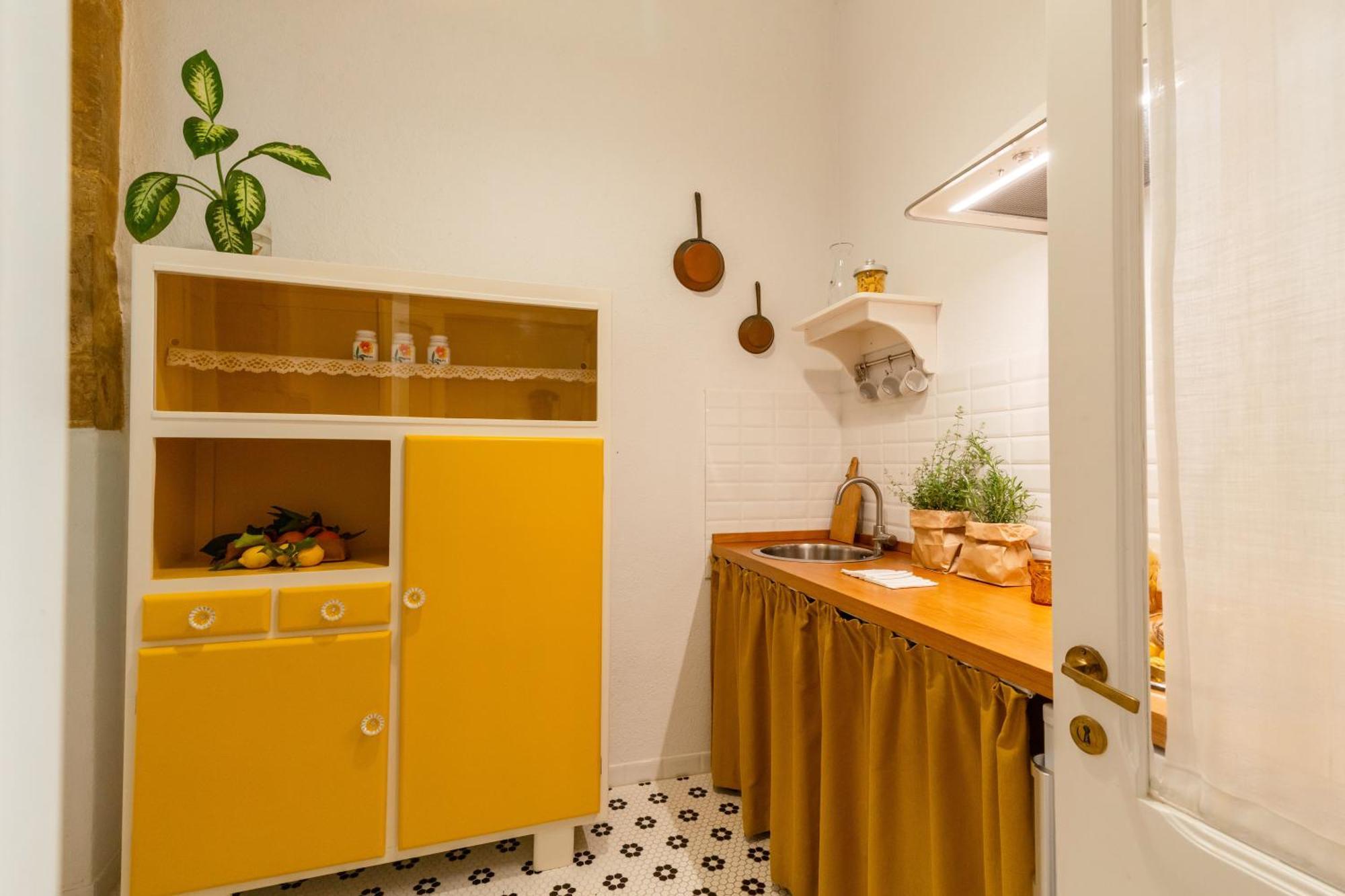Casa Storica Di Charme Con Vista Mare Nel Cuore Di Cagliari Ngoại thất bức ảnh